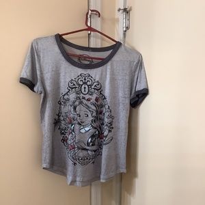 Disney Alice in Wonderland Short Sleeve T Shirt Size Large